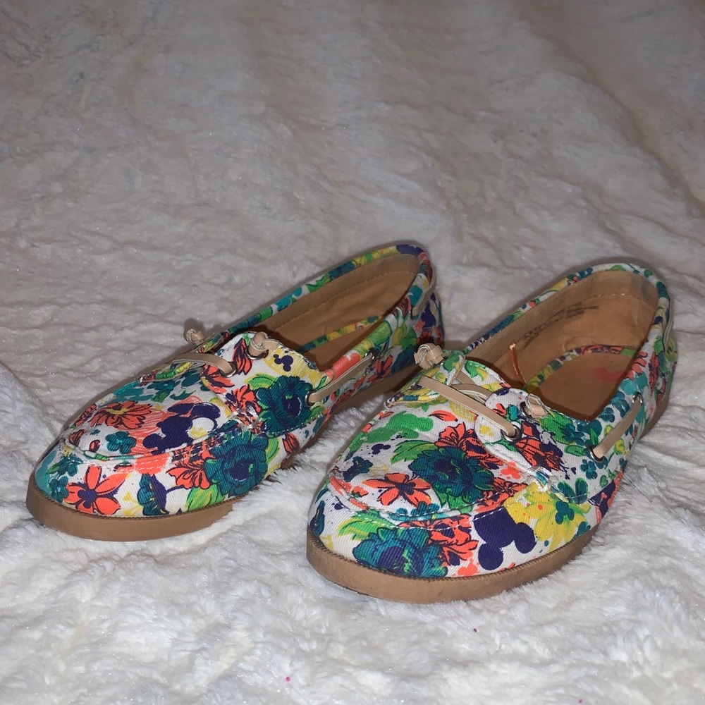 Disney Floral Boat Shoes | Size 6